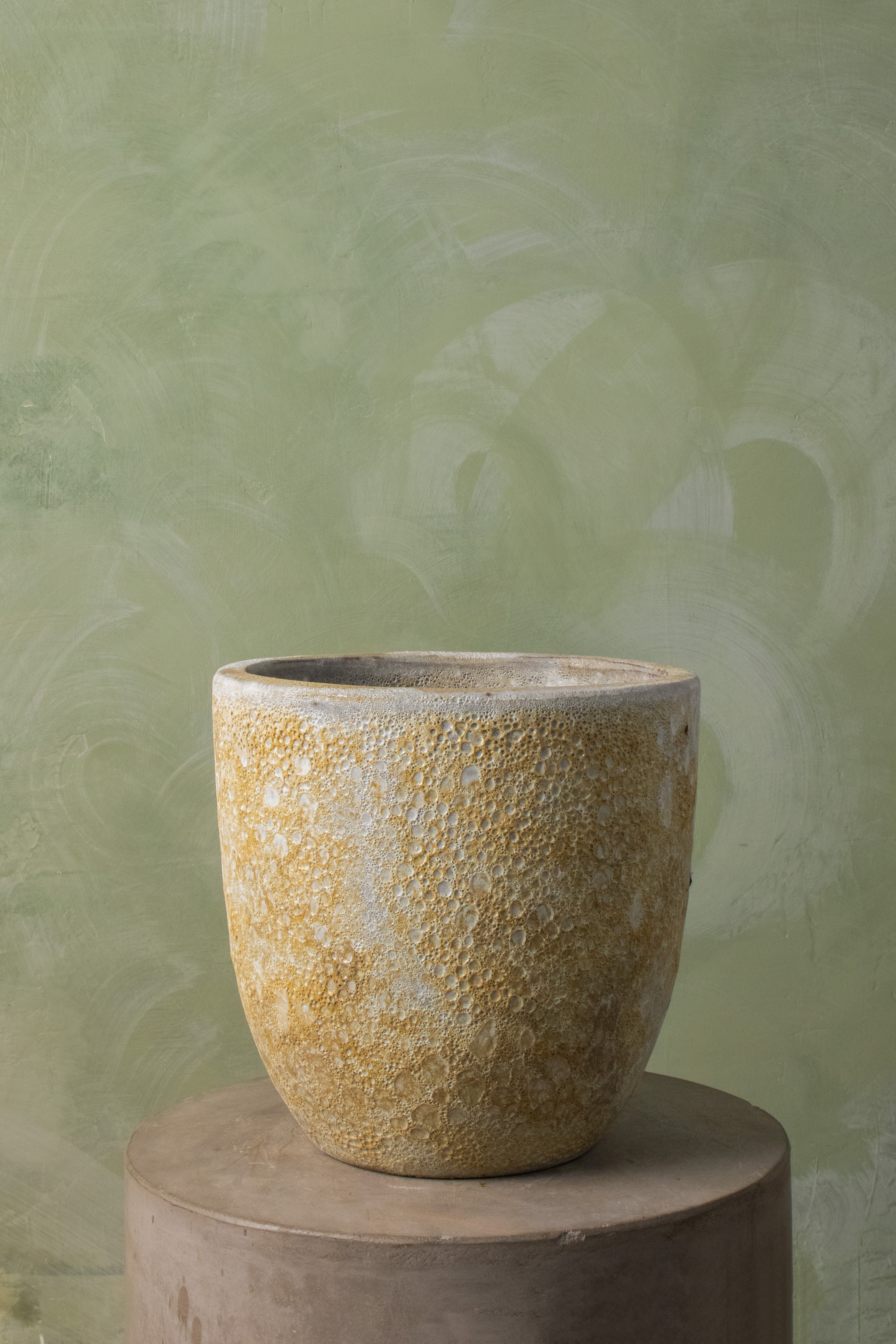 Andes Ember Egg Planter