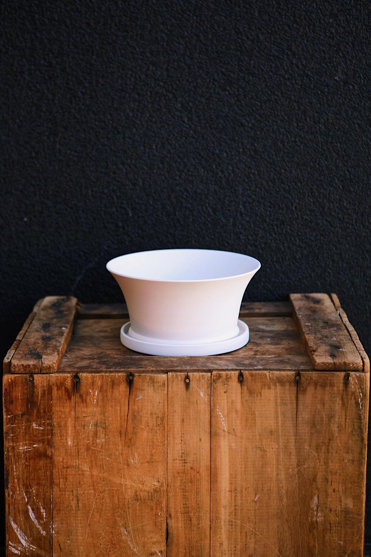 MK Bulb Conical Pot