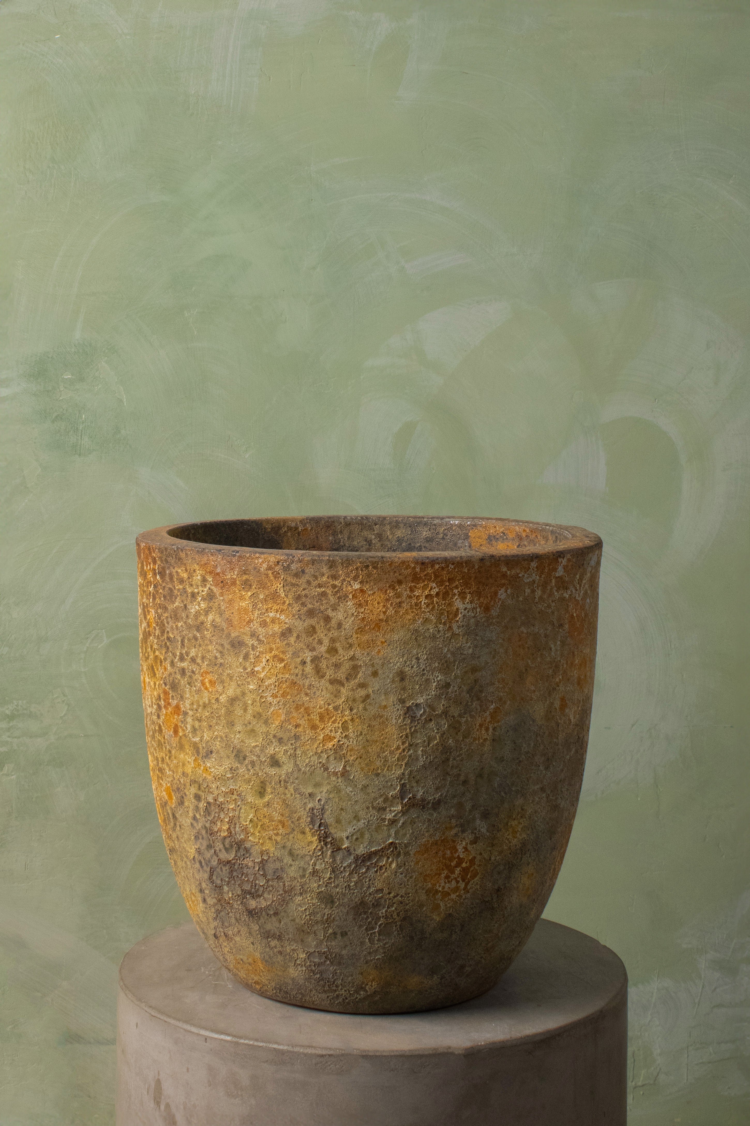 Andes Ember Egg Planter