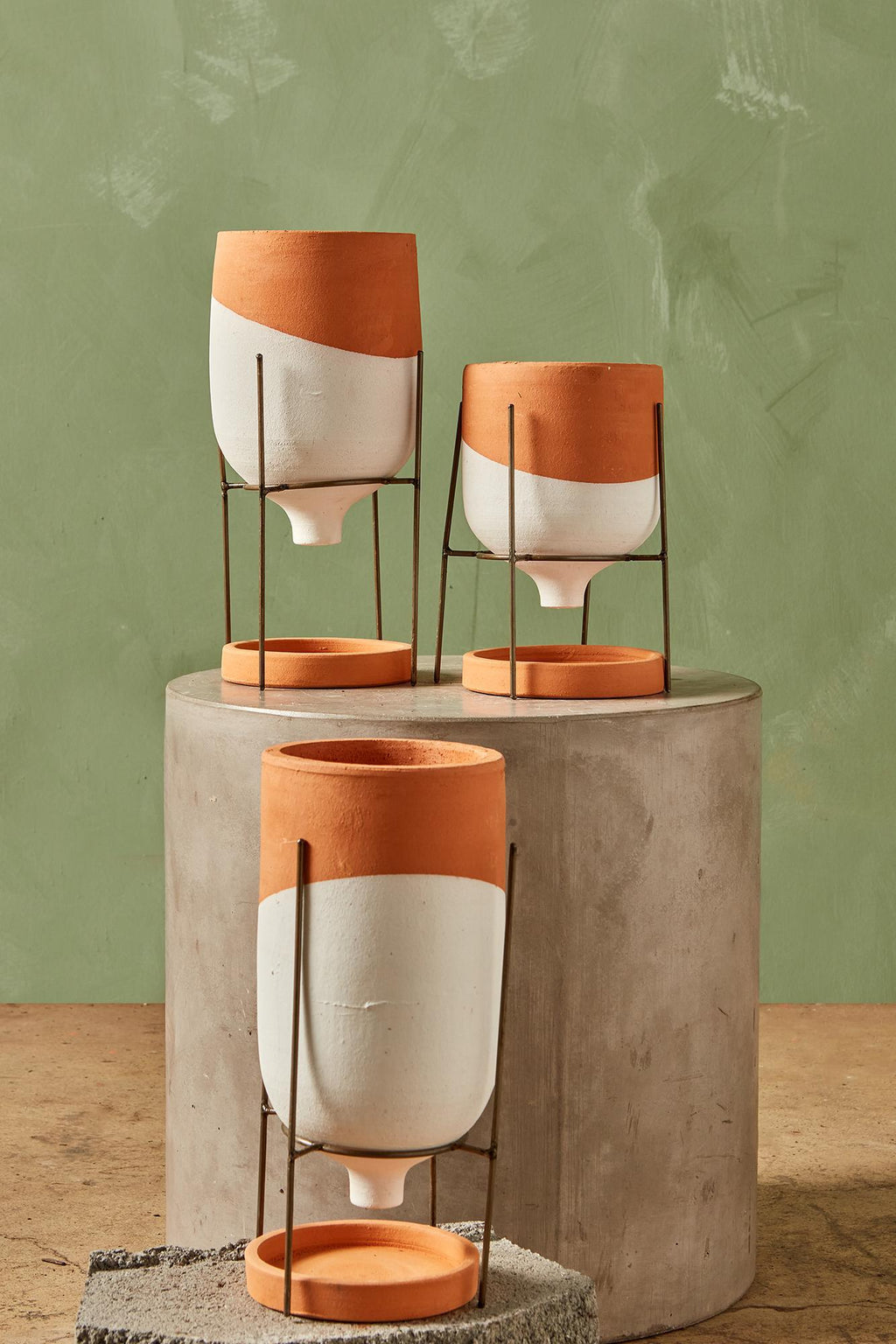 dipped plant pot Clay Funnel Planter